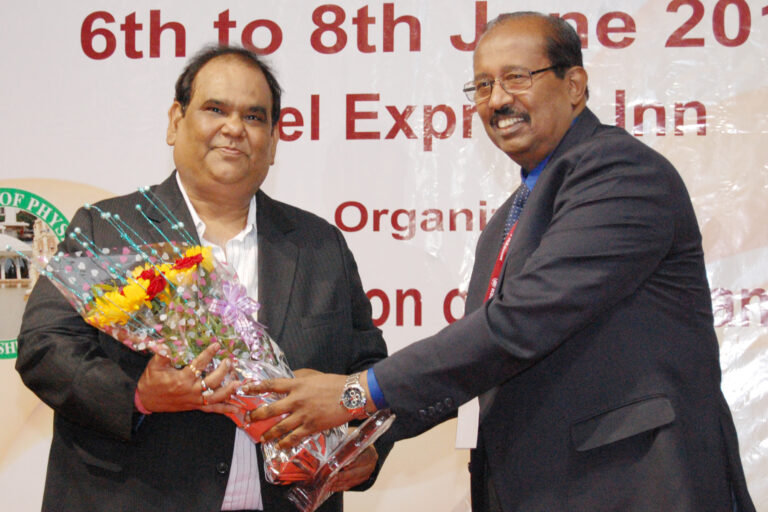 satish kaushik